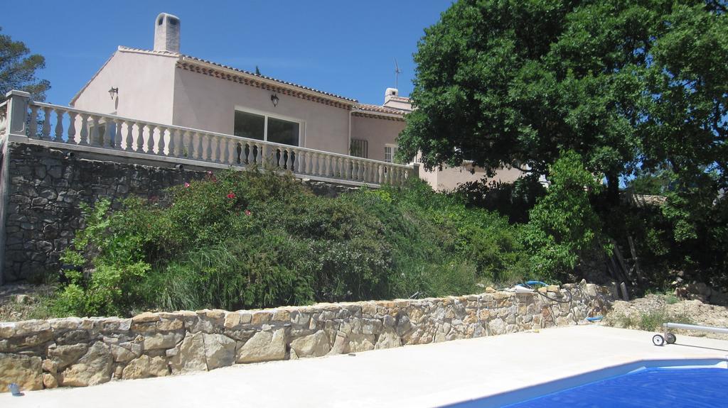 Les Hauts Des Materonnes Tourves Bagian luar foto